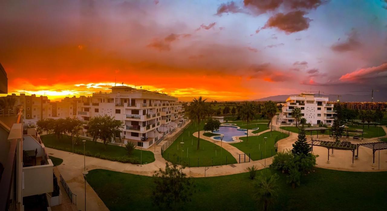 Apartamento Bajo Puerta De Alcazaba Retamar  Exterior foto